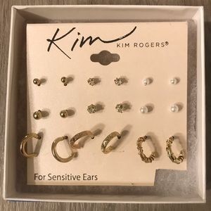 Gold colored earrings